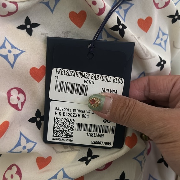 1️⃣5️⃣0️⃣0️⃣ brand new authentic Louis Vuitton babydoll silk blouse - Picture 7 of 13